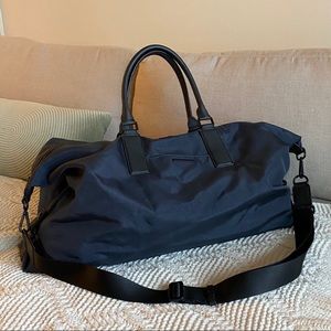 ❌Sold❌New Armani Exchange travel/gym bag